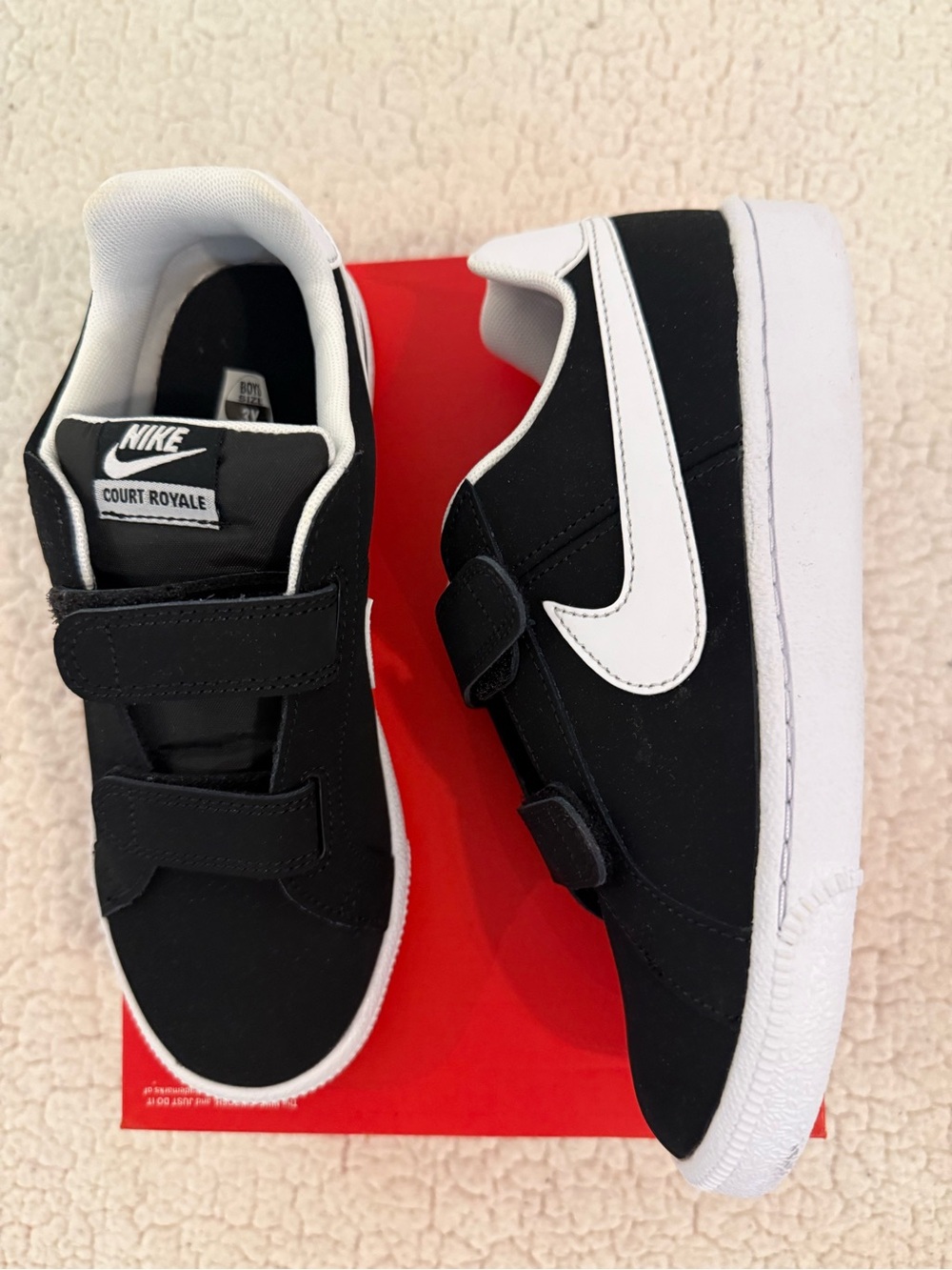 New boys Nike Sz 3 Court Royale Velcro Sneakers - Black & White